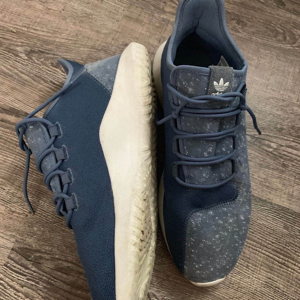 adidas tubular shoes